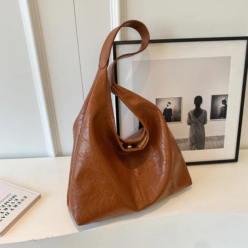 Soft PU leather shoulder bag with large capacity in street-style design
