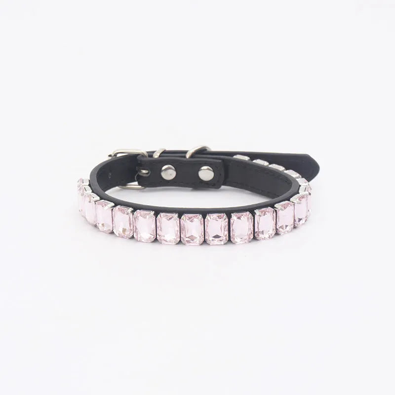 PU dog and cat collar in multiple colours with size options from XS to XL showing 1.5cm and 2cm widths