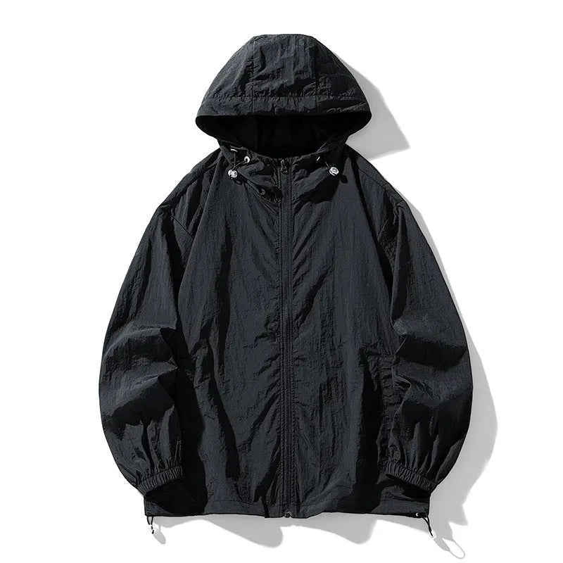 Outdoor sports jacket in chemical fibre blend fabric available in eight colours with loose fit design