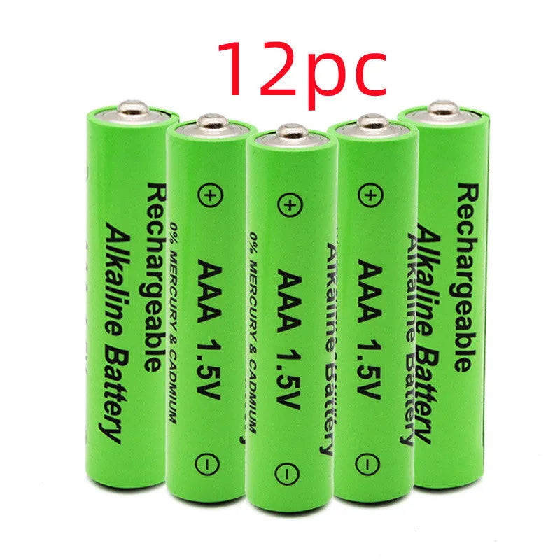 Green AA size alkaline rechargeable battery with 3000mAh 1.5V labelling.