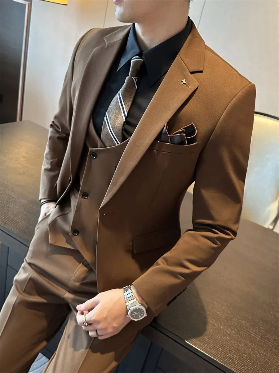Men's dark green slim fit business suit with structured blazer and trousers