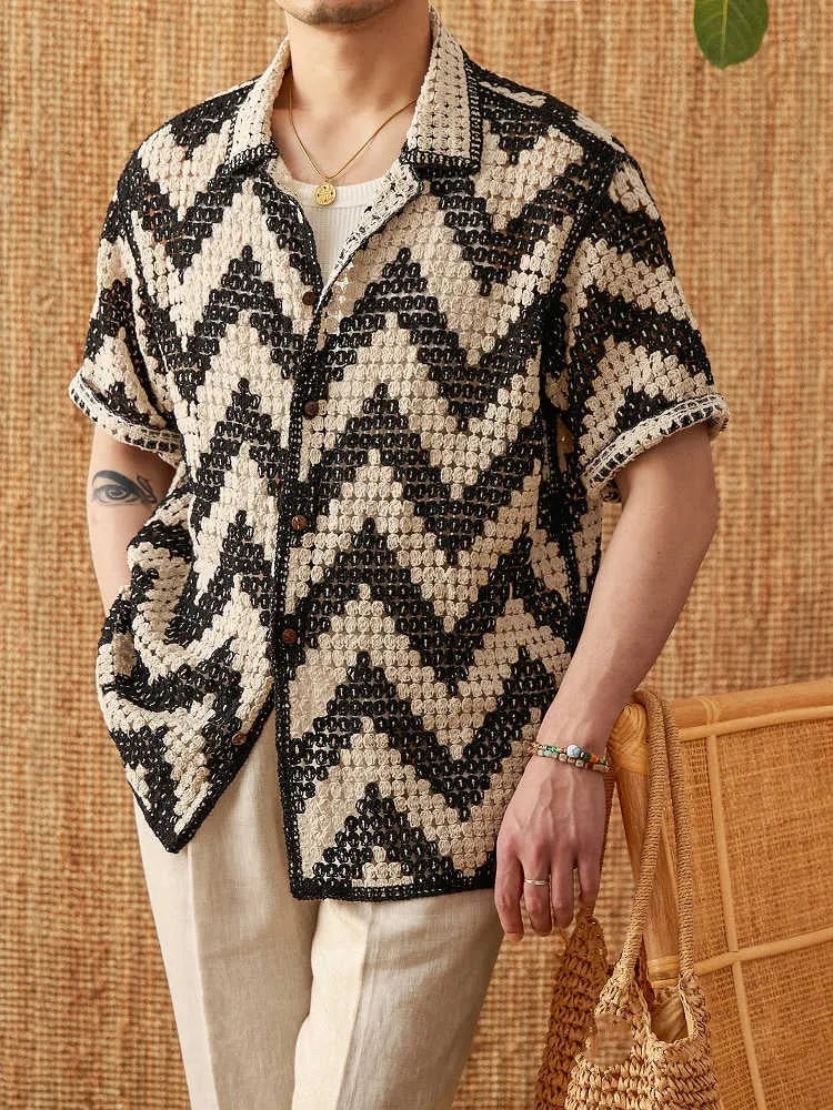 Beach knitted short-sleeved cardigan in black, loose casual top with lapel collar