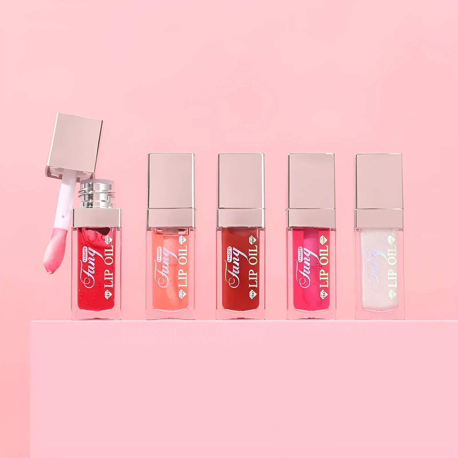 Five colour options of bright lip gloss mint lipstick with moisturising and repairing effect