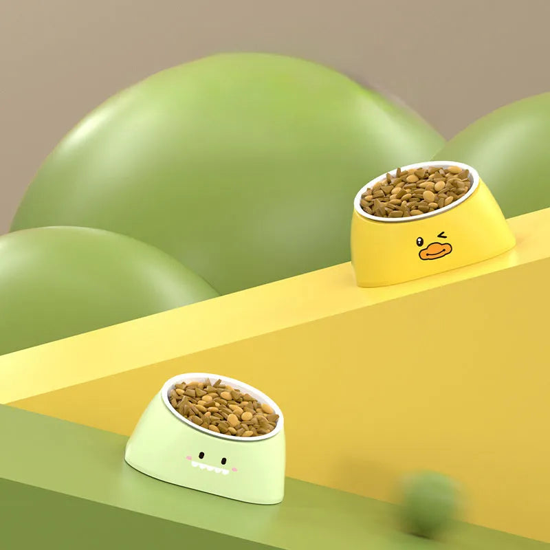 Green 15-degree tilted stainless steel cat bowl with fall-resistant base for cervical spine protection