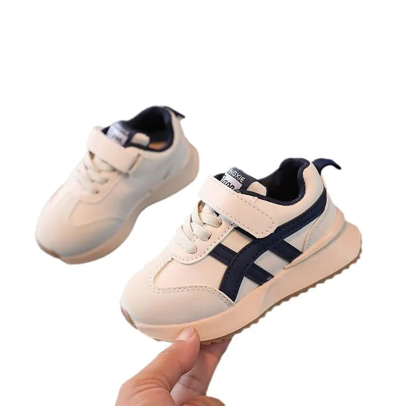 Children's white casual sneakers with synthetic leather upper and Velcro fastening