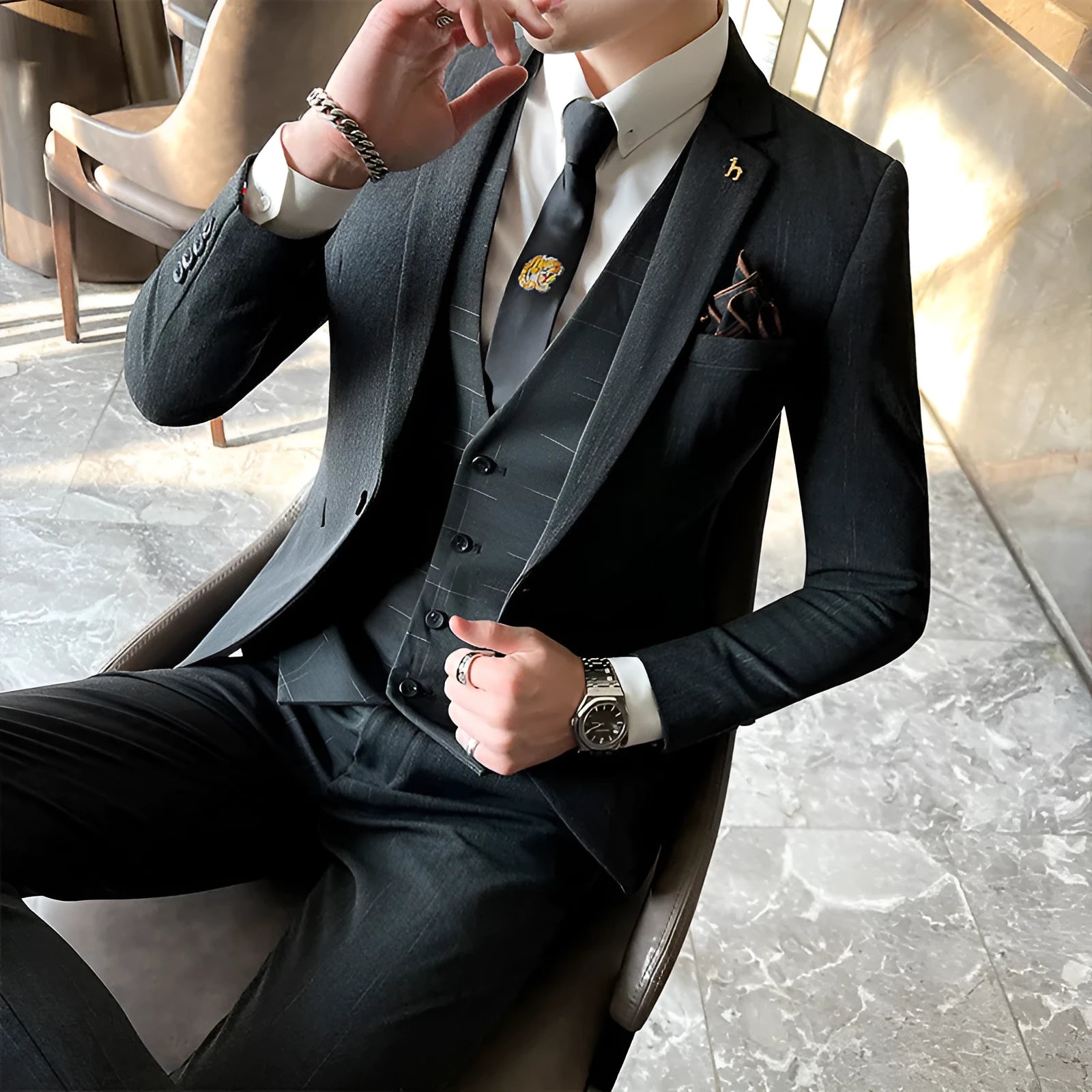 British style slim fit men's business suit in black or dark grey with adhesive interlining construction