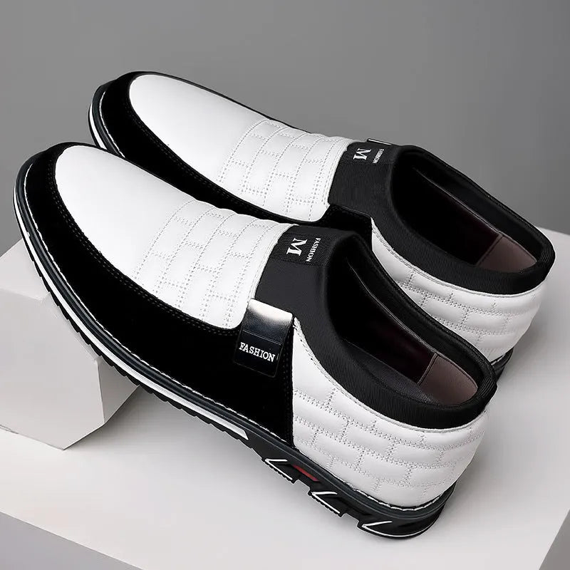 Slip-on men's plus size casual leather shoes in black with round toe and rubber sole