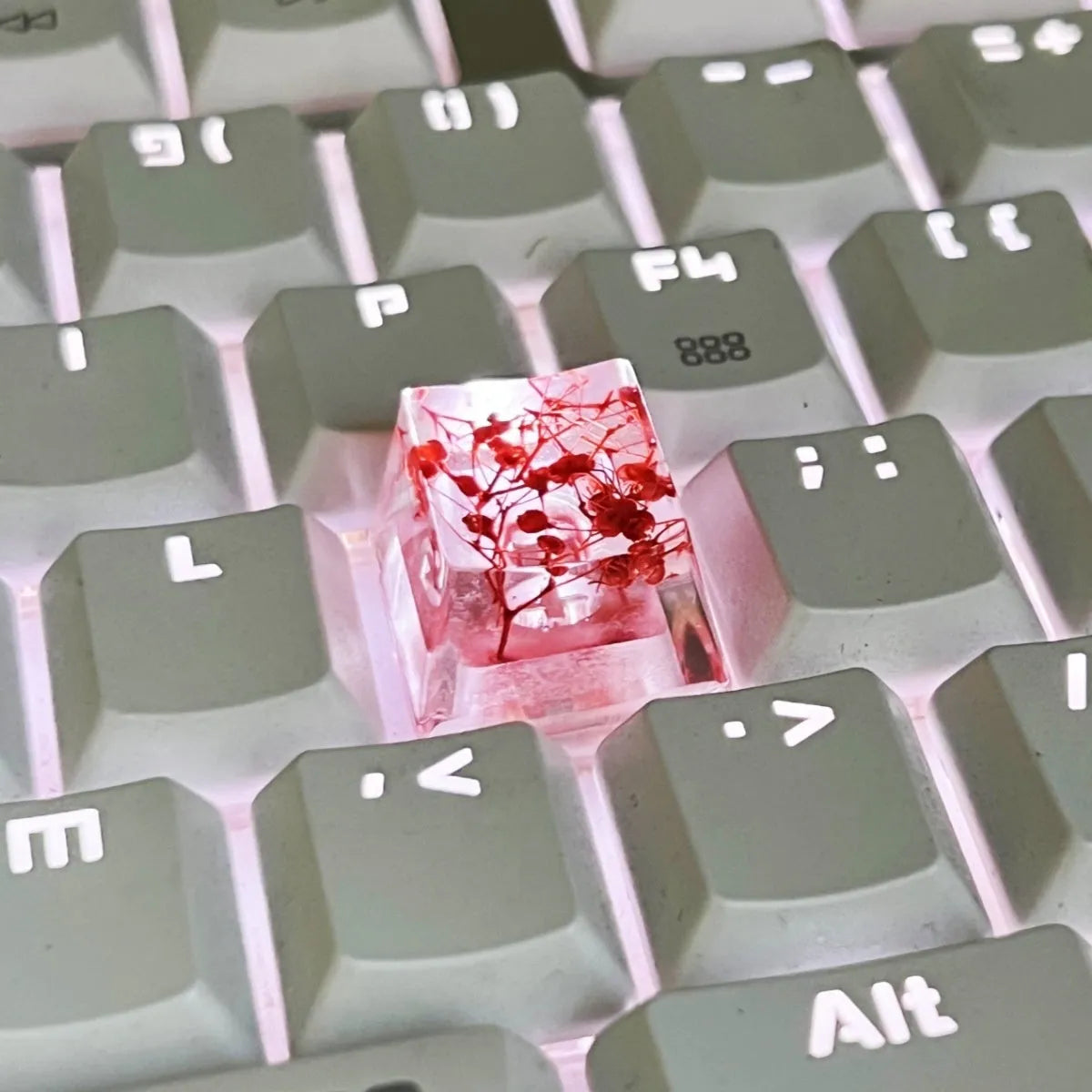 High transparency starry sky resin keycap for mechanical keyboards in green colour