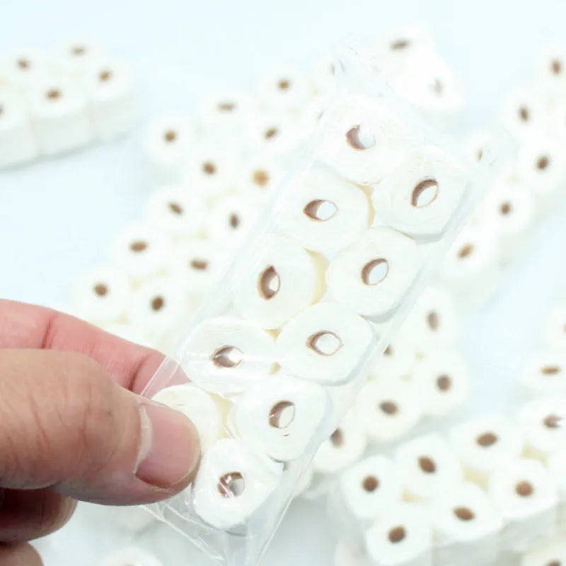 Simulated paper tissue roll model measuring 30x15x80mm for children's play