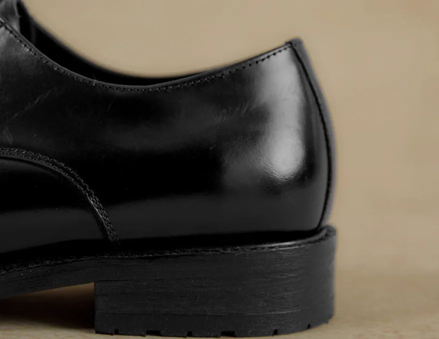 Plus size men's leather formal shoes with warped toe cap in black, first layer cowhide upper