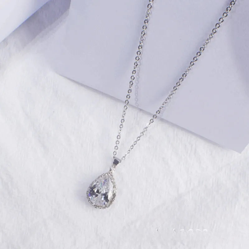 Women's rose gold water drop rhinestone necklace with geometric design and artificial gemstone inlay