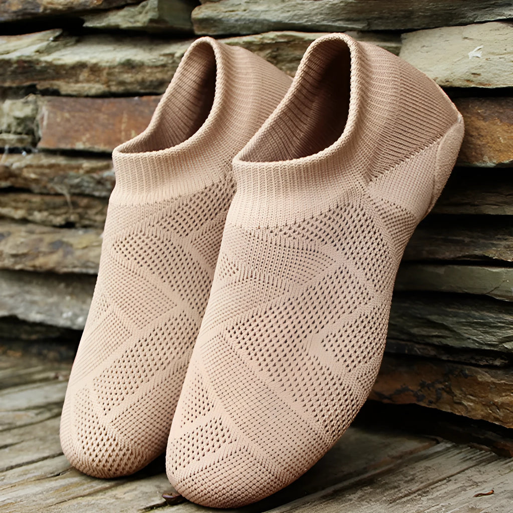 Camel-coloured Latin dance shoes with cotton mesh upper and leather sole in simple solid colour printing