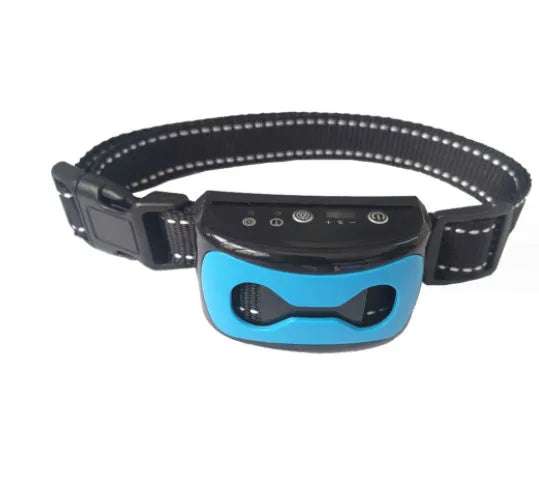Waterproof rechargeable dog training collar with remote control in black colour, adjustable 6-35cm neck strap